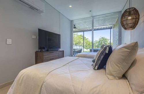 Porto Nao Apartment | 3br-apt 6 Guests Jacuzzi Calablanca