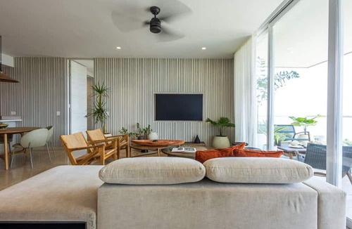 Porto Nao Apartment | Coastal Escape w Terrace Ocean Views