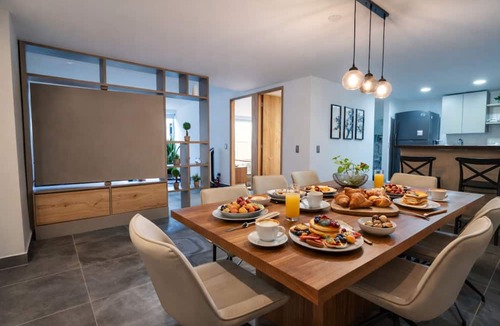 El Tesoro Apartment | Oslo 701 in Medell n