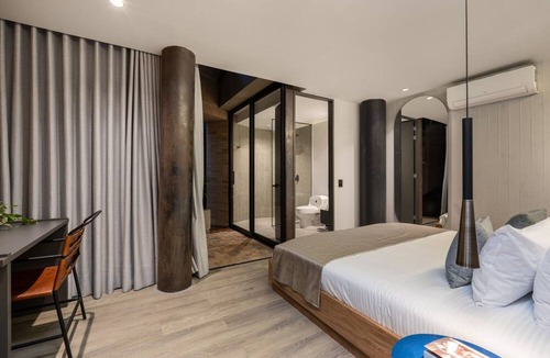 La Florida Apartment | Luxury 3BR Apt With Private Jacuzzi Pool Table