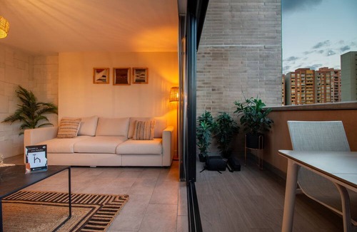 La Aguacatala Apartment | Go Living Suites - 706