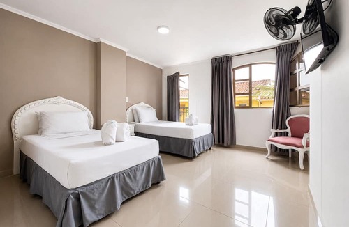 La Estrella Hotel | Hotel Suite Santa Rosa