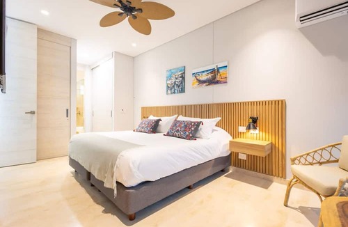 Porto Nao Apartment | Seaside 3br Retreat w Terrace Beach Access