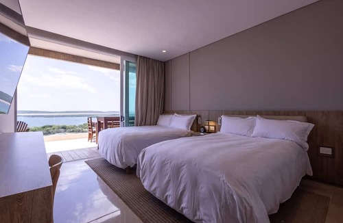 Porto Nao Apartment | Oceanview Penthouse w Terrace gym