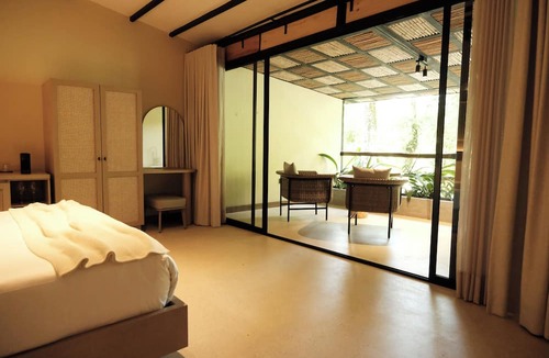 Andean Natural Region Hotel | Isla Clara Hotel