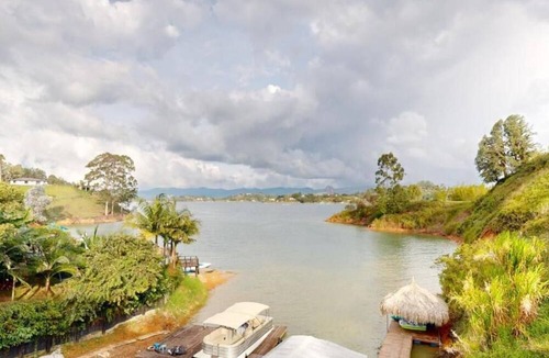 Guatape Hotel | Bliss Sanctuary Vista Glamping and Club