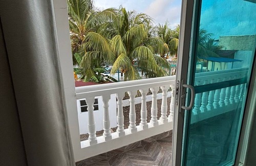 Zona Norte Hotel | Los pinos beach club