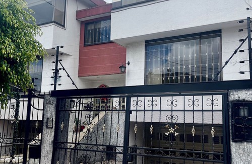 Calle 26 House | A 5 minutos del aeropuerto - Sede 2