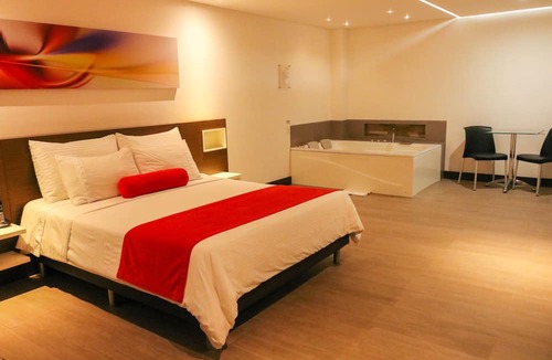 Astorga Hotel | Loyds Hotel