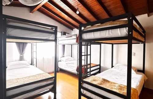 La America Hostel | Hostal Galería de la Montaña