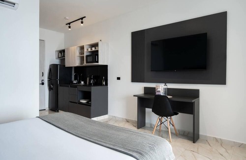 Cartagena Walled City Apartment | w Magical 1BR w Ocean View Near C Amurallada