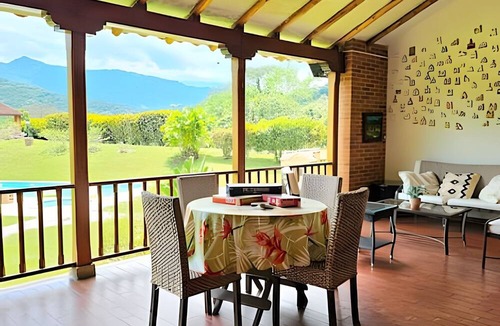Villeta House | Casa rodeada de naturaleza en Villeta