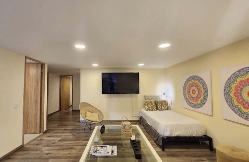 Chico Reservado Apartment | Cozy Loft Chpinero