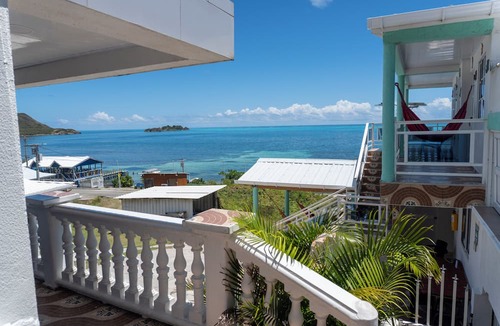 Providencia House | Posada Three Cay Suites