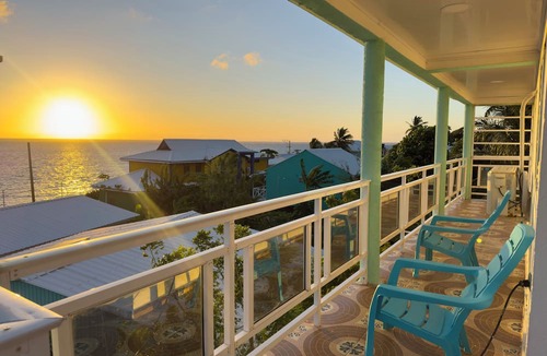 Providencia House | Posada Three Cay Suites