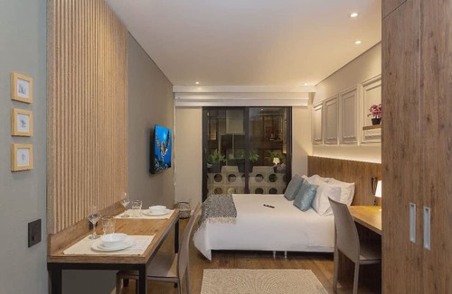 Antiguo Country Apartment | Majestic Loft w Balcony