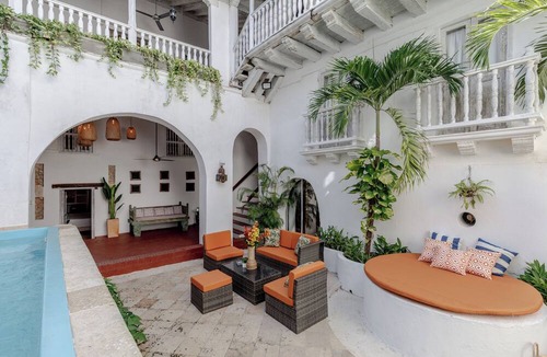 Cartagena Walled City Hotel | Bolola Hotel Boutique