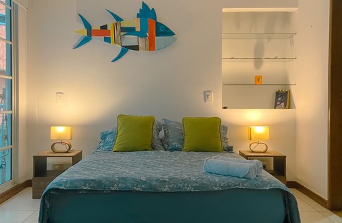 Urb Plenomar Apartment | Quiet Apartment one Block From the Beach