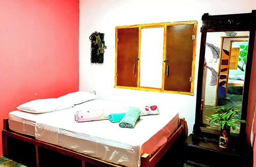 Bonda Hostel | CASA GLORIA HOSTAL