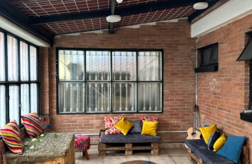 Barrios Unidos Hostel | BAMUKA HOSTEL