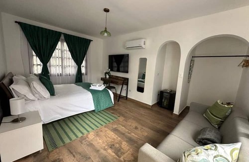 Cali Hotel | Casa Sileo