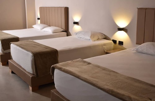 Villa Nueva Hotel | History Center Hotel
