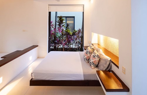 Anapoima House | Yeguas Z77 by Wynwood House