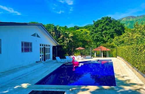 Apulo House | VILLA SARI