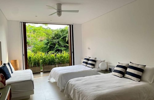 Anapoima House | Yeguas 102 by Wynwood House