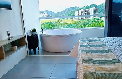 Pozos Colorados Apartment | Cozy and modern Deluxe Suite, with view of the mountains and the sea 🦋