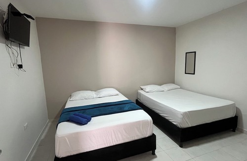 Crespo Hotel | Hotel stay Golden