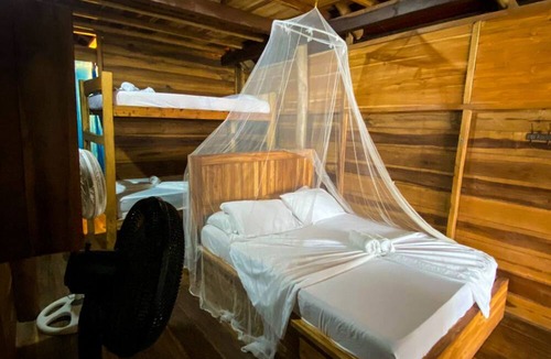 Palomino Hostel | The Mompe Hostal Beach