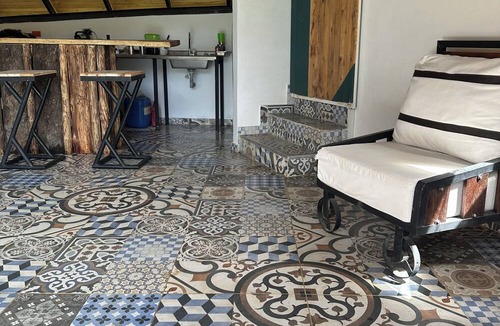 El Penol Hostel | CASA DE CRISTAL HOSTAL