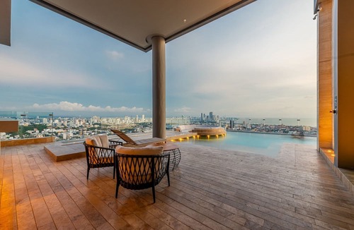 El Cabrero Apartment | Awesome View Historic Center, Castle and Sea 2BR
