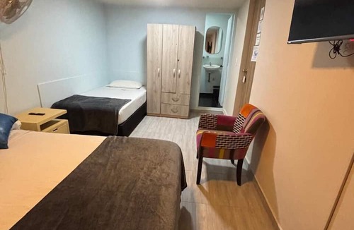 El Poblado Hotel | Air Guest House