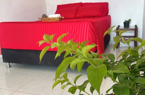 Guatape Villa | Casa De Colores