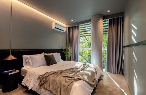 Las Lomas I Hotel | Spot Building