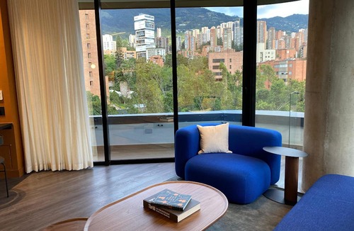 Las Lomas I Hotel | Nock