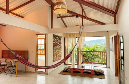 La Mesa House | El Nido Andino