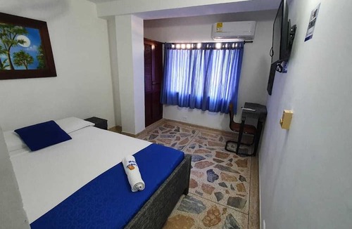 Caucasia Hotel | Hotel Acapulco Caucasia