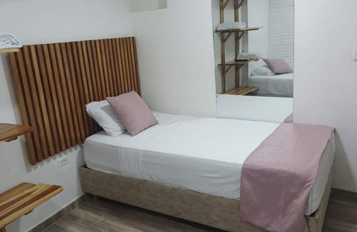Manga Hostel | Hostal Catalleya