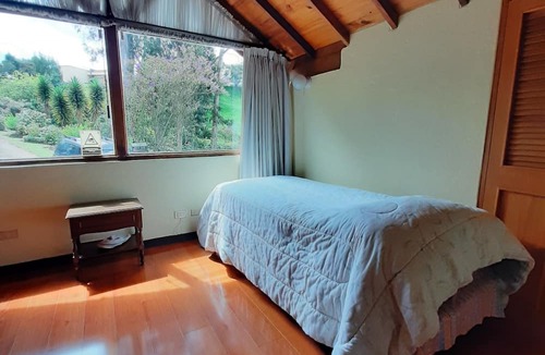 Cajica House | Peaceful Retreat in Cajicá-close to Bogotá, with tree house and children's park!
