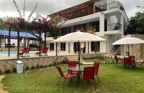 Calabazo Resort | AKUAIPPA HOSTAL RESTAURANT