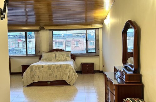 Kennedy House | Welcome to Casa Ohana: Your Luxury Retreat in the Heart of the City!