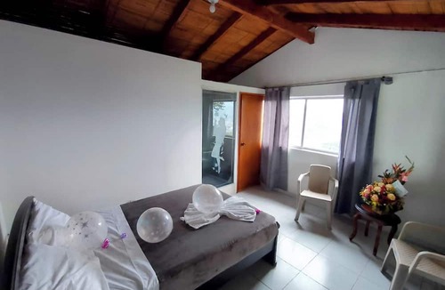 La Estrella Bed & Breakfast | FINCA LA FORTALEZA