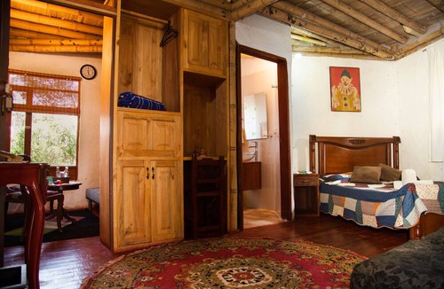 Villa de Leyva Apartment | Acogedora Habitación Doble con Baño