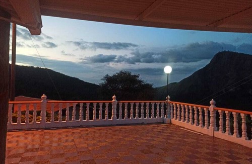 Tibacuy Cabin | Hacienda El Bosque Alojamiento Campestre