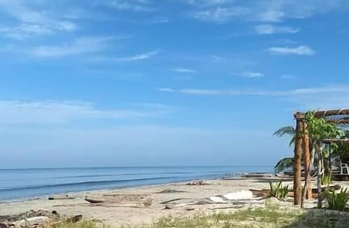 Libertad Hotel | Urantia Beach Hostel & Camping