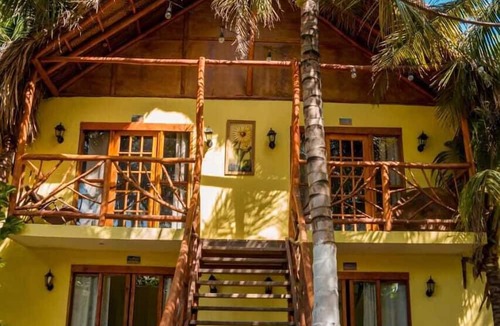 Dibulla Hostel | Waikiki Beach Hostel
