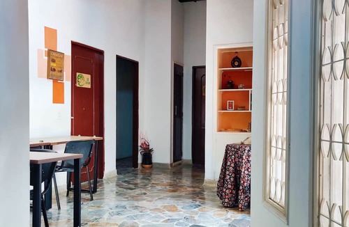 Patio Bonito Hostel | Lady Mom Hostal